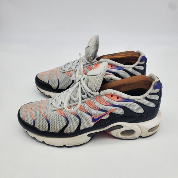 Nike Shoes Youth 7 Women 8.5 Air Max Plus TN GS Platinum Violet Lava 718071 007 - Picture 13 of 14